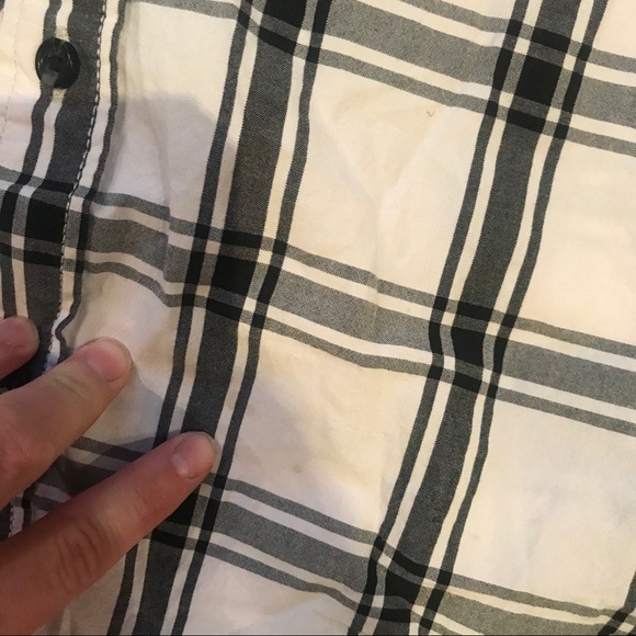 VANS Short Sleeve Plaid Button Down - Picture 5 of 8
